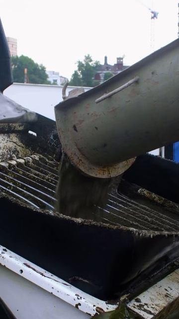 Столько бетона за одну смену?! 😱 Процесс на стройке