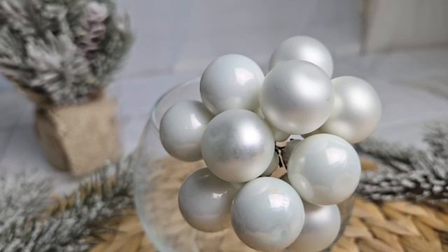 ГРОЗДЬ миниатюрных стеклянных матовых и глянцевых шариков на проволоке, 10 шаров по 20 мм, 715076-2