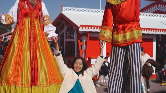 新年快乐 (с Новым годом!) или с Масленицей!