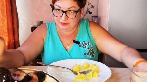 А вы на уборку урожая в школе ездили⁉️селедочка моё всё/мукбанг-архив