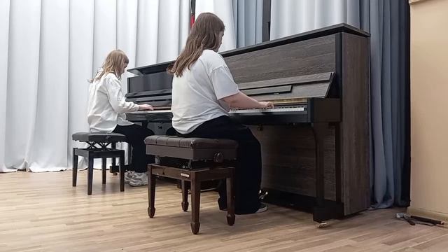 Тополь Элина, Смолярчук Арина- Н. Симонян 