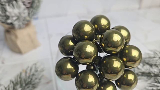 ГРОЗДЬ миниатюрных стеклянных эмалевых шариков на проволоке, 12 шаров по 20 мм, 712042