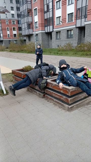 идëм из школы