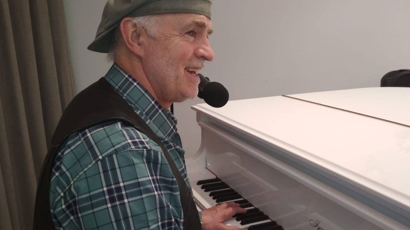 МАМА Автор-исполнитель Александр Давидюк