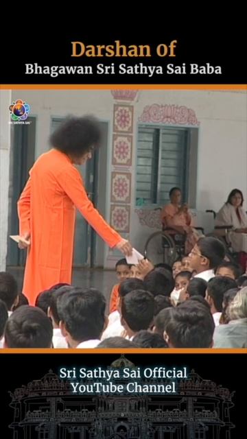 Божественный Даршан Шри Сатья Саи 🙏