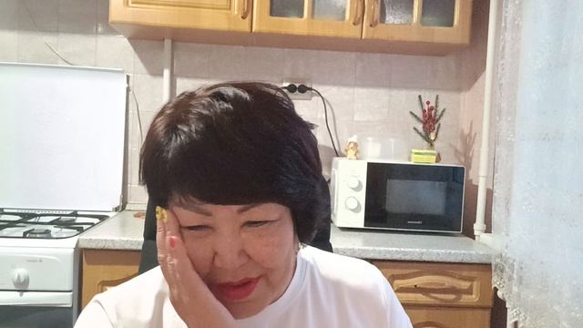 О.П.БРАВЕНЬКАЯ.  совсем обозлилась ...всех ругает  унижает..даже нас блогеров маленьких каналов...