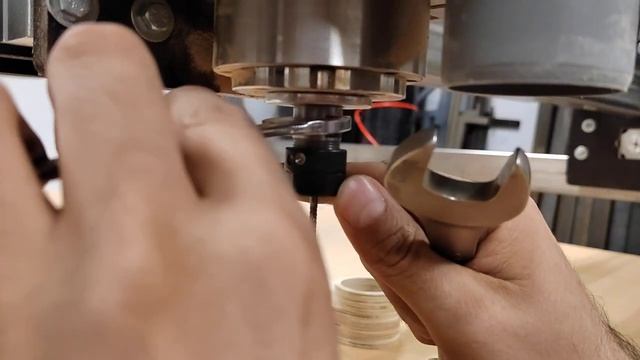 Установка фрезы. Чистка цанги.