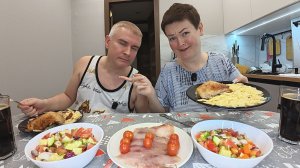 Мукбанг Вован ЗАБОЛЕЛ! Кормлю его ДЕЛИКАТЕСАМИ для здоровья! Пробуем белорусский КВАС и СИГ на ужин