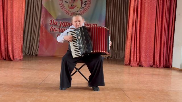 обр. р.н.п. «Как под горкой, под горой», исп. Азарова Ксения