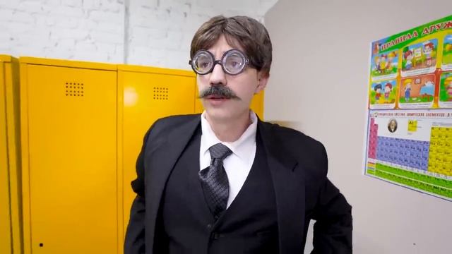 12 Способов Пронести СЛАДОСТИ в ШКОЛУ !