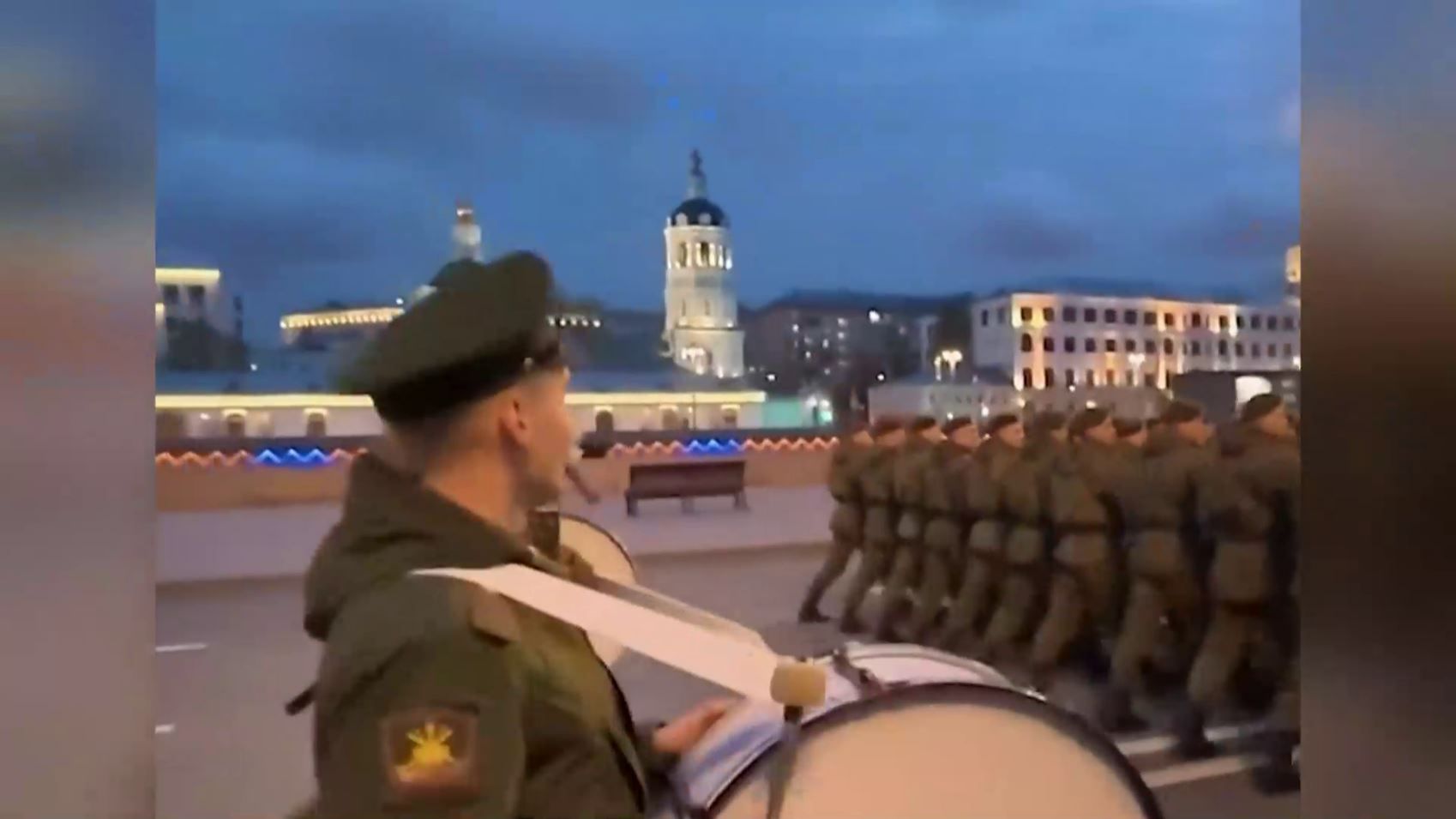 روسيا.. تدريبات عسكرية ضخمة استعدادا لعرض عيد النصر في موسكو