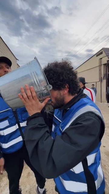 Тете Аминат подарили корову