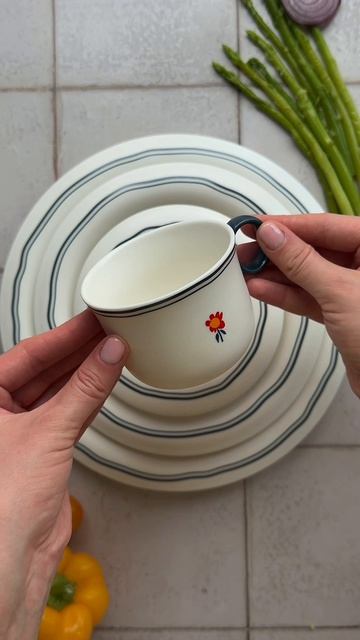 Коллекция посуды Plush бренда Liberty Jones