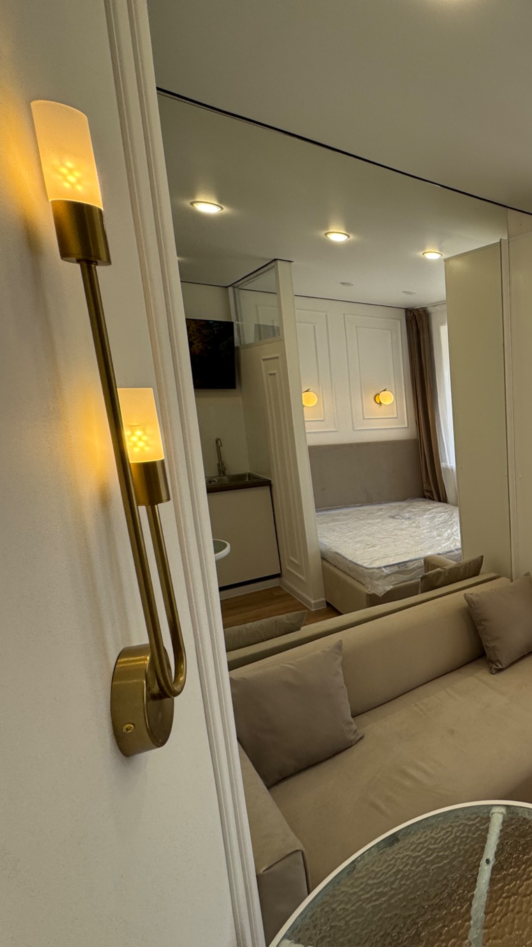 Проспект 111/2