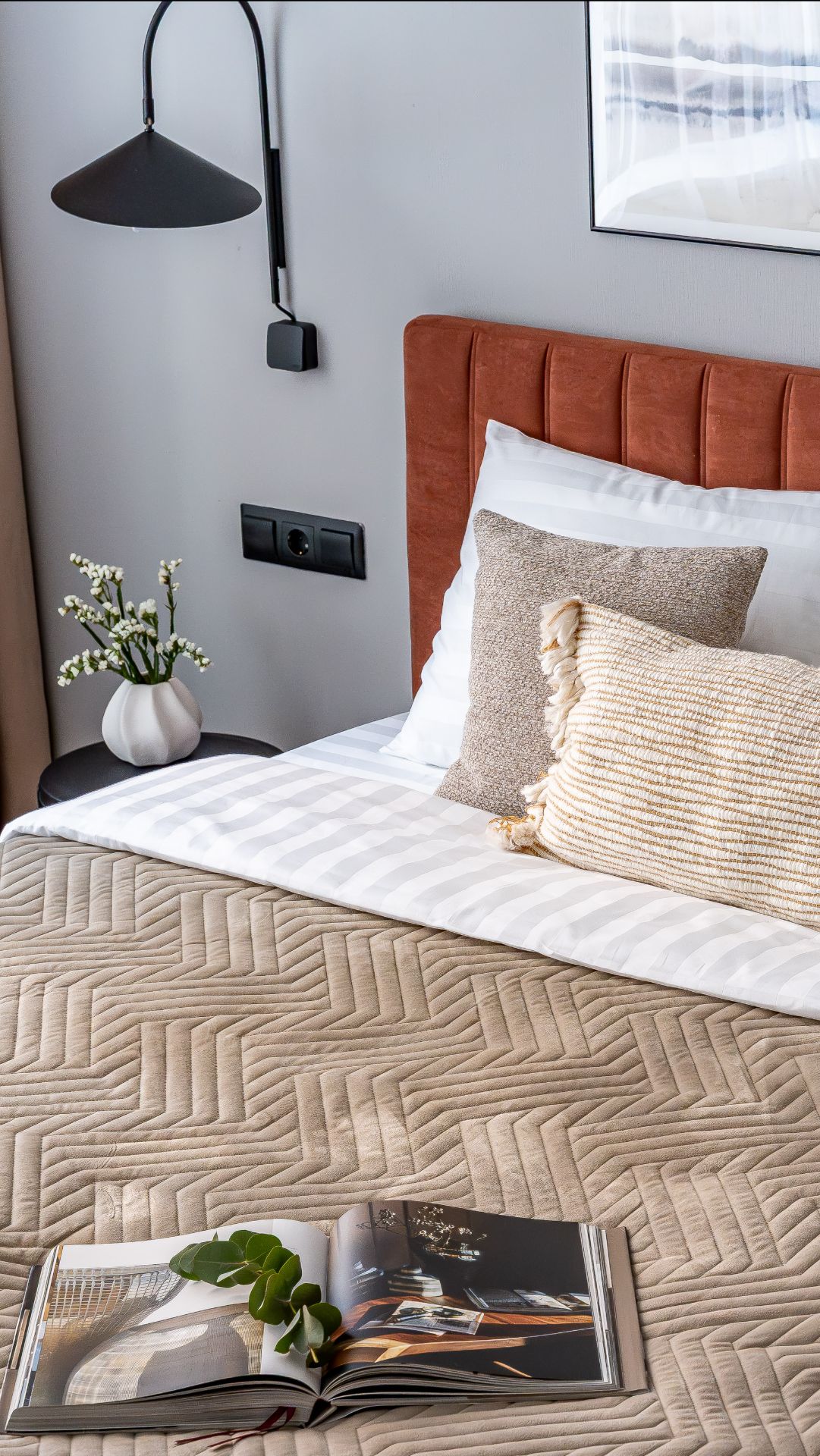 Видеообзор апартаментов посуточно в Санкт-Петербурге