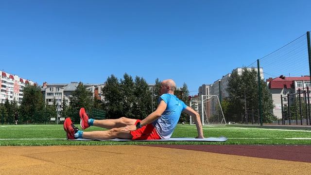 Диагональное касание голени