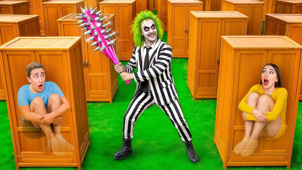 Экстремальные прятки Челлендж с Битлджус  Сумасшедшие Идеи для Пранков
