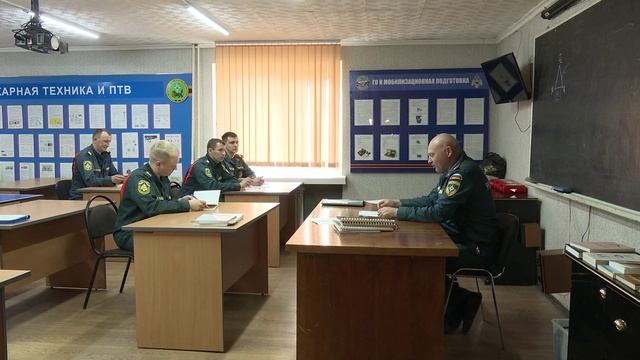 Братские огнеборцы встречают 377-летие пожарной охраны России: репортаж из эпицентра боевых будней