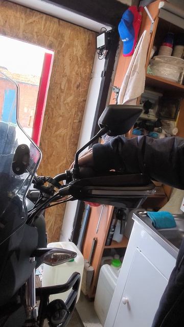 Защита рук на мопед (мотоцикл)