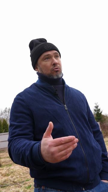 Случай на стройке, взаимоотношения с бригадами