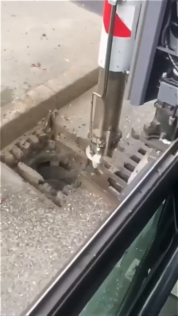 Если заниматься очисткой ливневой канализации, то это должно происходить повсеместно.