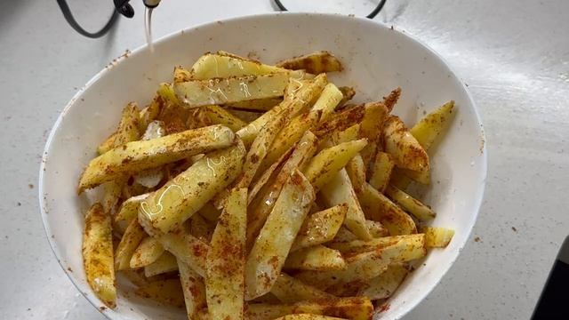 Маслим картошку