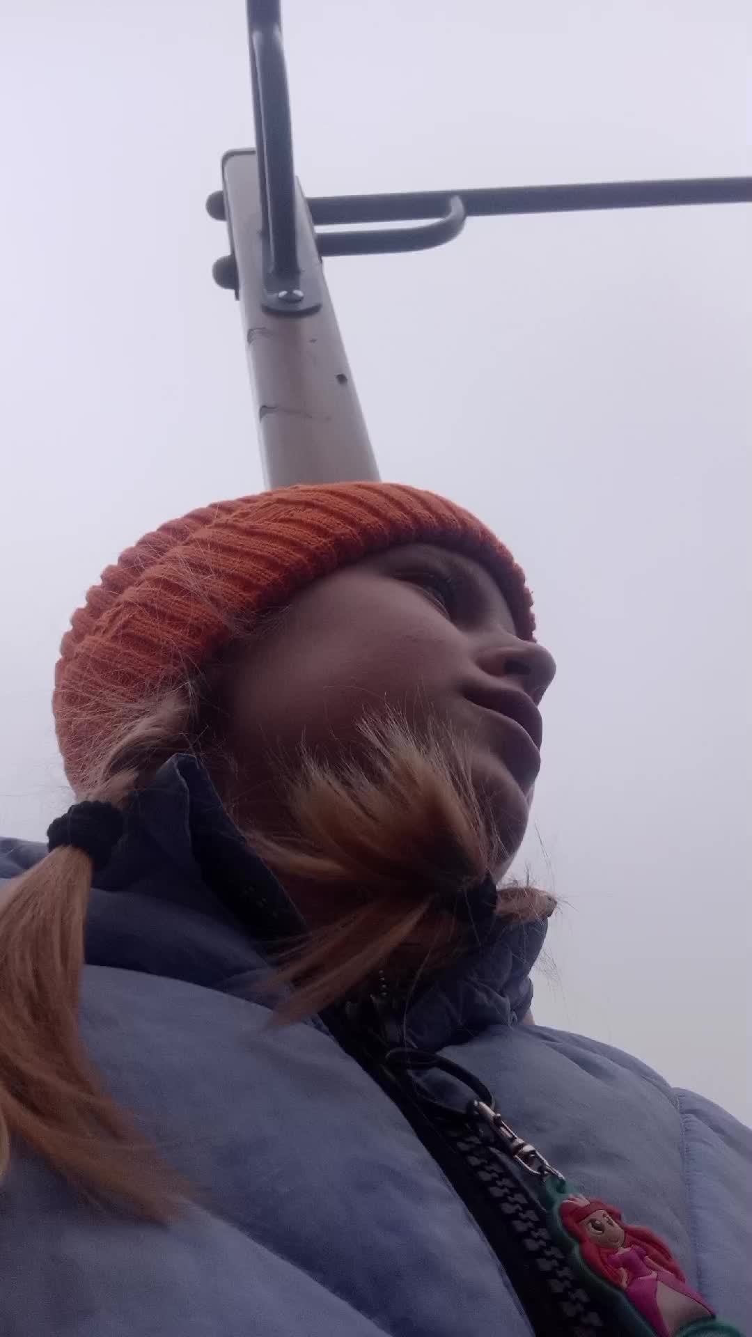 всё мы с ней не дружу