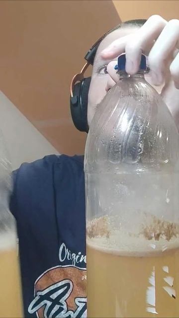 Mám SVÉ DOMÁCÍ VÍNO! 🍷😱 Jak Chutná?