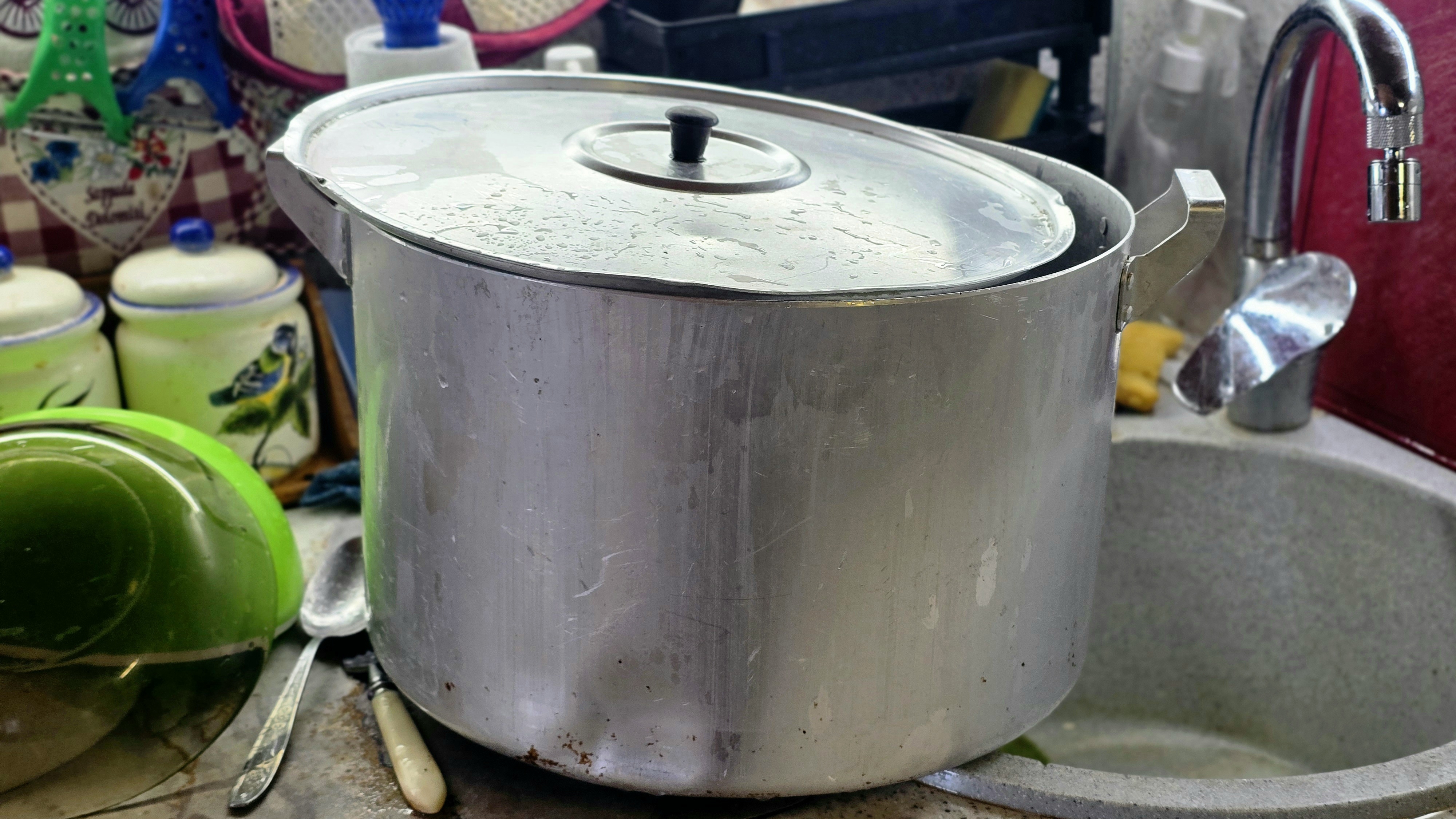 Обслуживание лаечной кастрюли