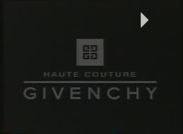 Показ женской коллекции Givenchy весна-лето 1996