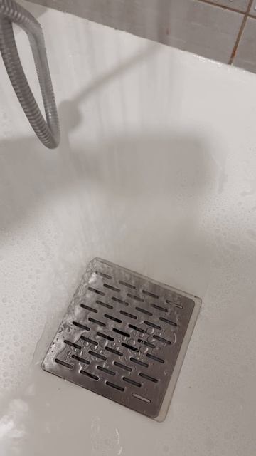 Почему резко пропадает горячая вода в душе и скачет температура