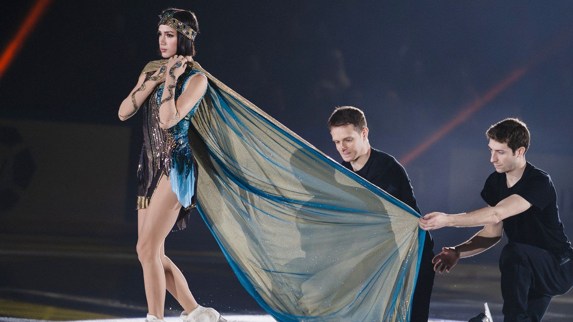 Алина Загитова и её цветы. Филипп Киркоров улетает в Космос.