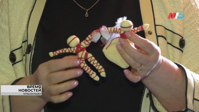 Волгоградцы приняли участие в благотворительном мастер-классе по изготовлению этнографической куклы