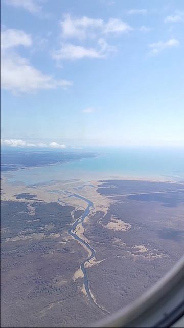 Вид при взлёте из Южно-Сахалинска ✈️