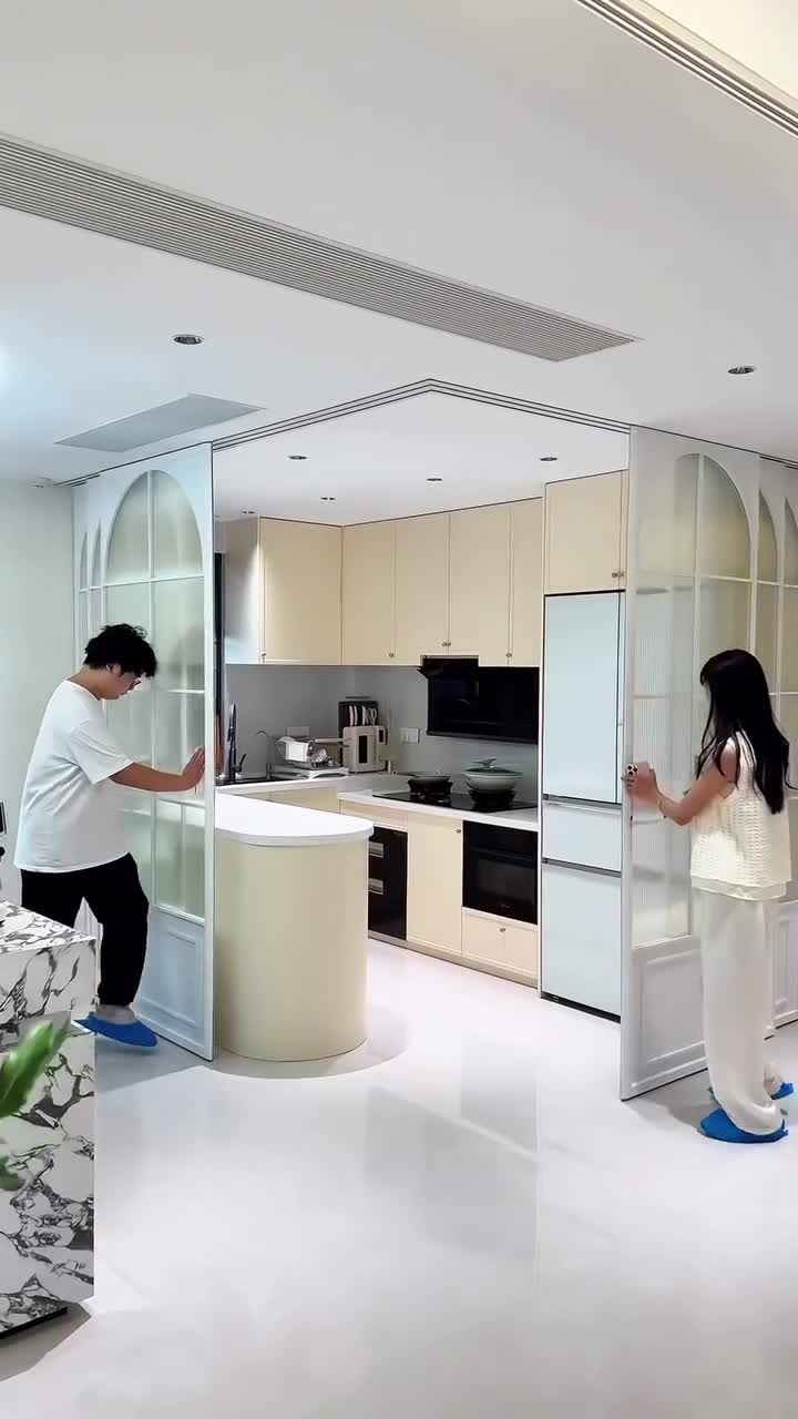 Хватит делить кухню на зоны линейкой и калькулятором. Это не чертёж, а живое пространство, где ут...