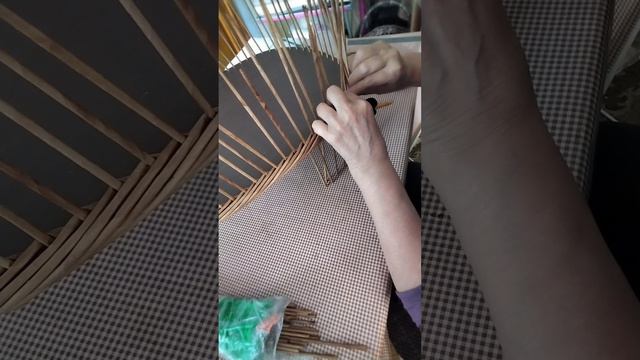 Как оплести фанерное дно. Валик