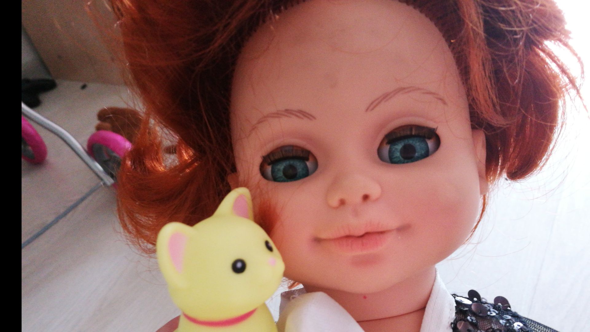 Жёлтая киса нашла свою маму!