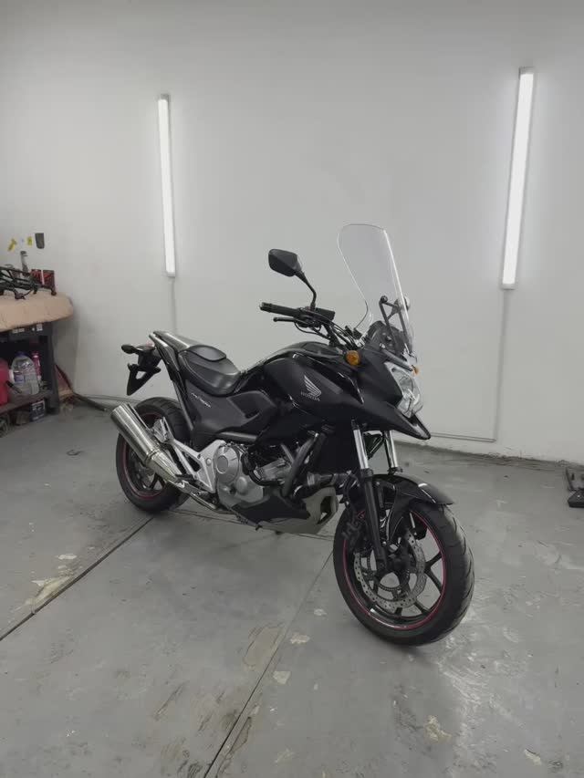 Honda NC700x 2012