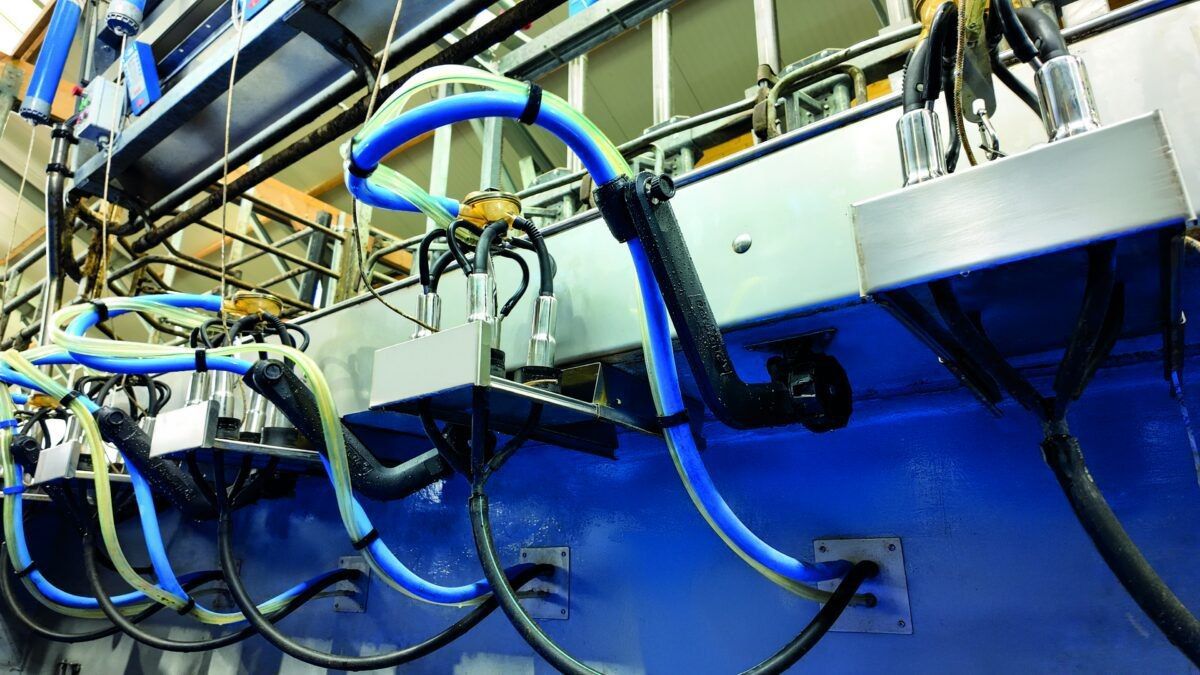 Ez-arm - устройство для поддержки шлангов доильного аппарата