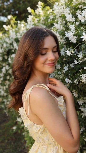 Не кричит любовь на площадях Т