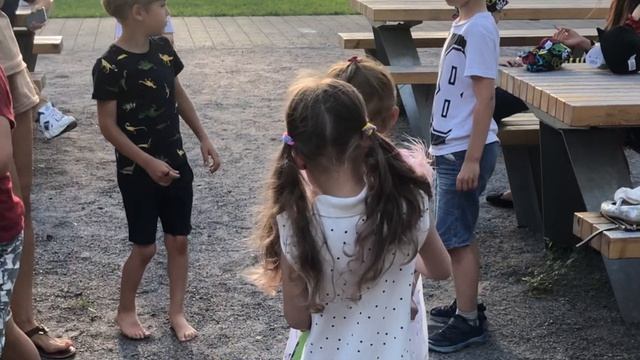 Ане и Косте 6 лет