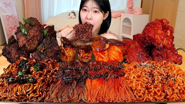 АСМР ЕДА КОРЕЯ | МУКБАНГ | ДОМАШНЯЯ ЖАРЕННАЯ КУРИЦА | КУРИНЫЕ СОСИСКИ