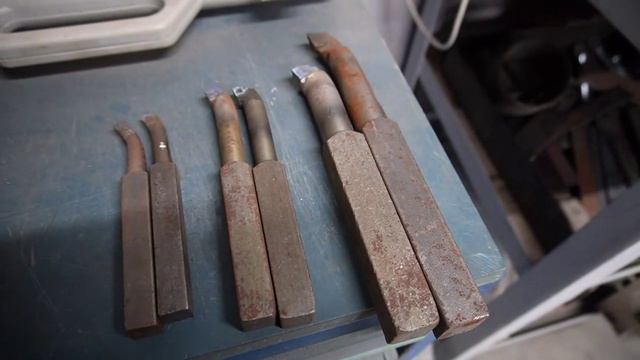 21- Внутренние резцы.