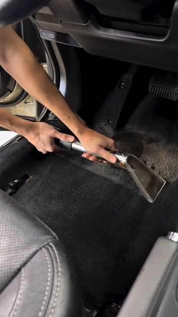 Уборка склада 🚗 много пыли и грязи 😬 всё убрали быстро ✨ клиент получил скидку 😉