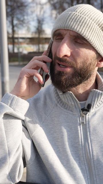 Серьезная проверка перед арендой самоката | Омар в Большом городе #омар #омарвбольшомгороде