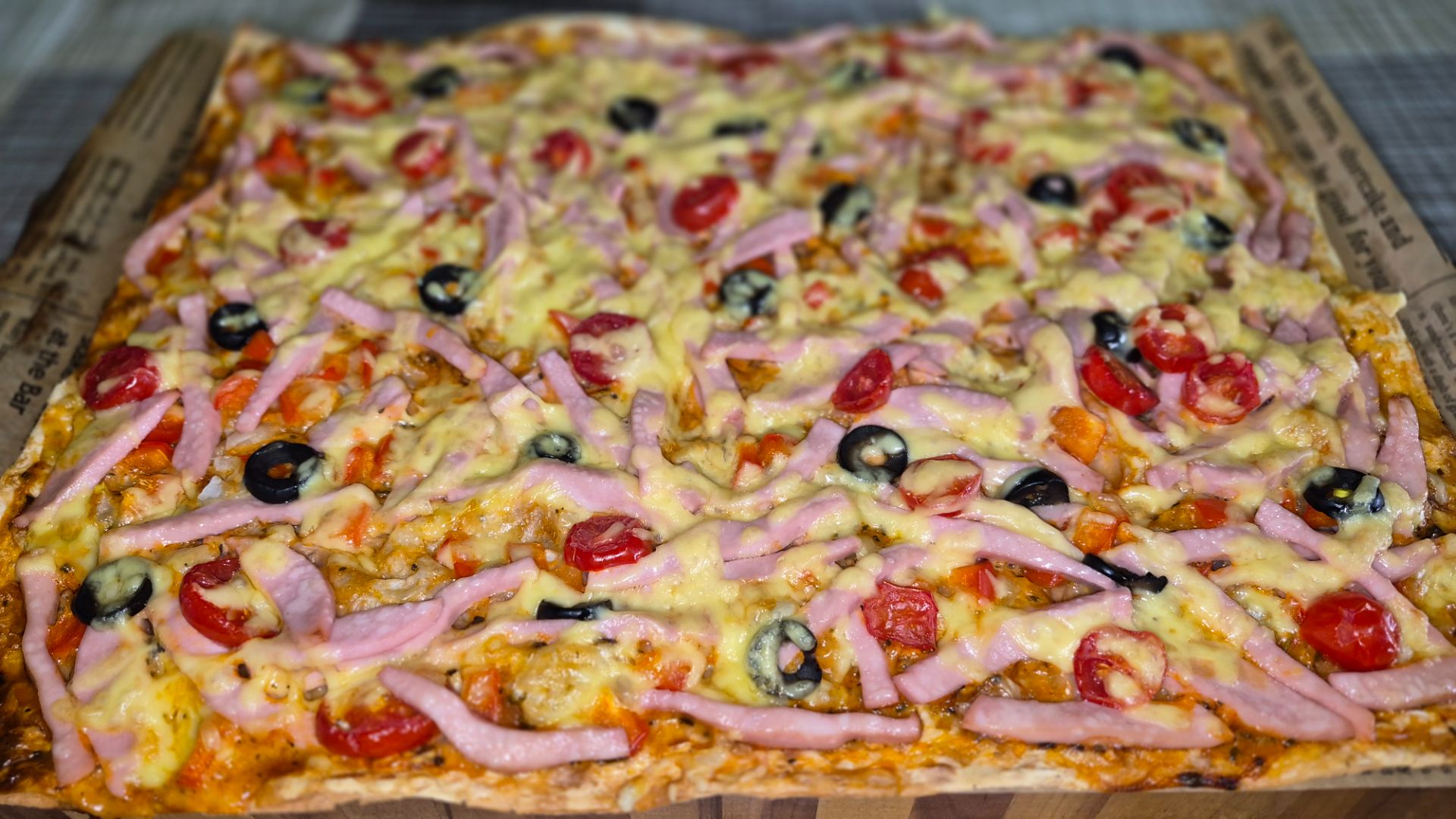 Армянская пицца на лаваше.