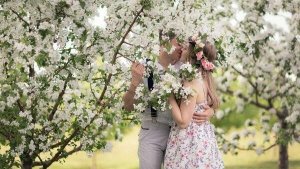 Я любить тебя хотела.