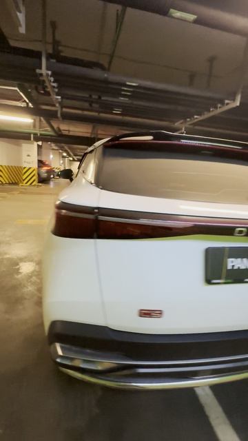 Обзор Omoda C5 двухцветная