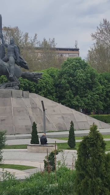 Сады, горы и три тысячи лет истории – мы в Армении