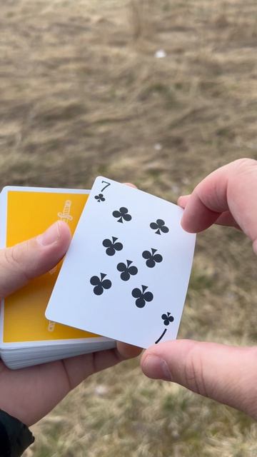 Простой фокус с картами